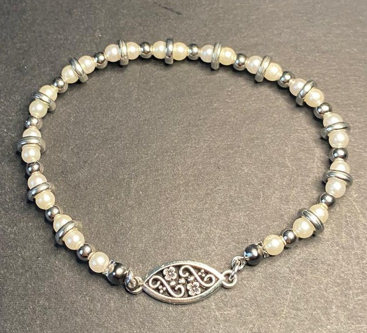 Vintage Pearl Whisper