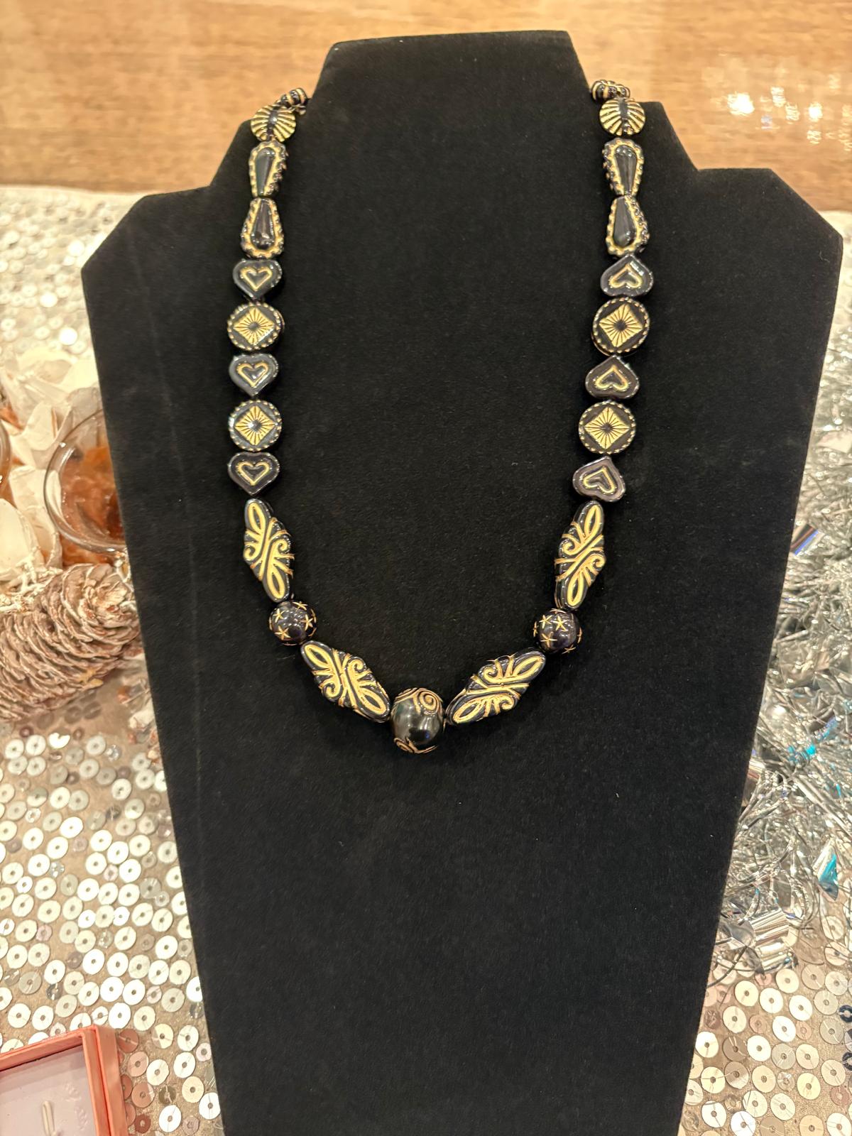 Golden Noir Retro Necklace