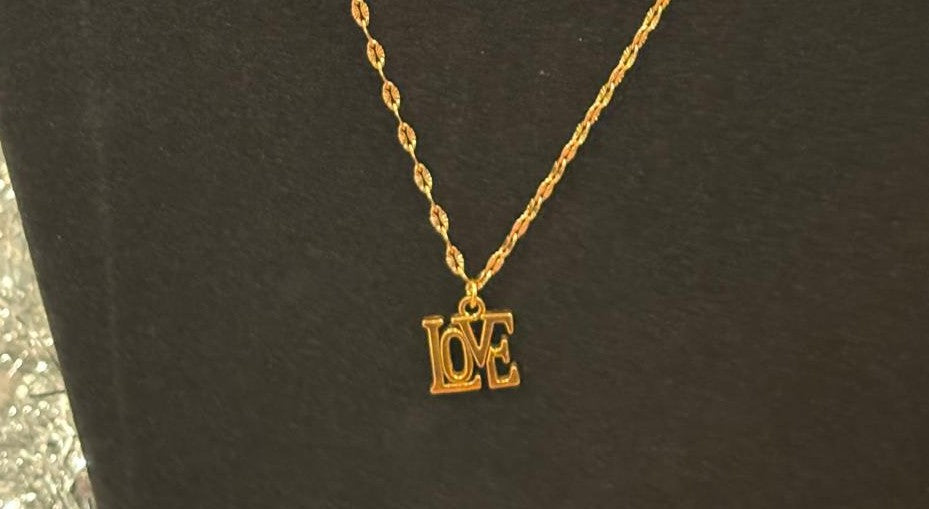 Golden Love Chain Necklace
