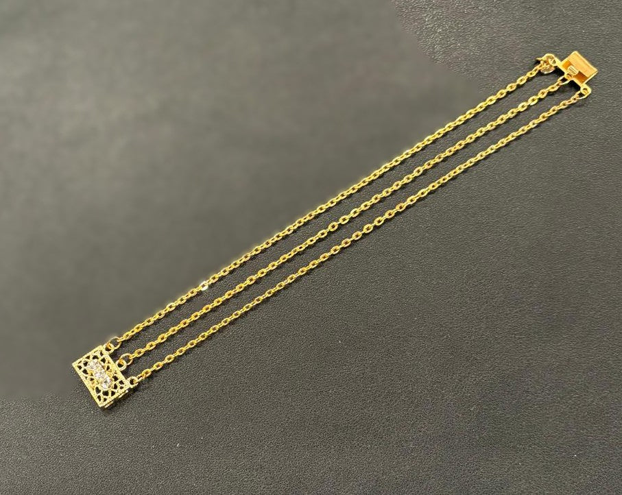 Golden Trinity Chain Bracelet